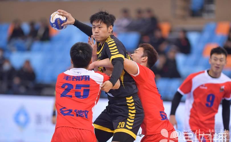 江苏男子手球队勇夺联赛三冠王 江苏男子手球队勇夺联赛三冠王