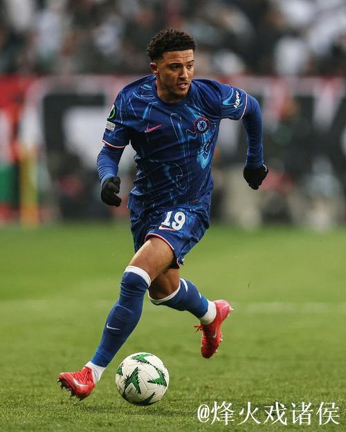 桑乔两传助攻马杜埃凯破门,乔治进球助切尔西3-0完胜华沙莱吉亚 桑乔两传助攻马杜埃凯破门,乔治进球助切尔西3-0完胜华沙莱吉亚